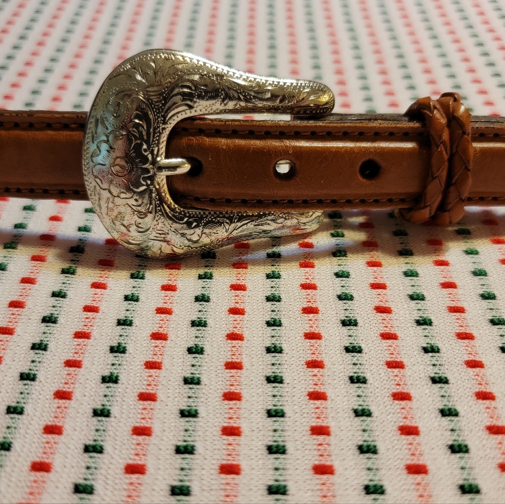 Vintage | Silver Hardware Brown Belt - Picture 2 of 5